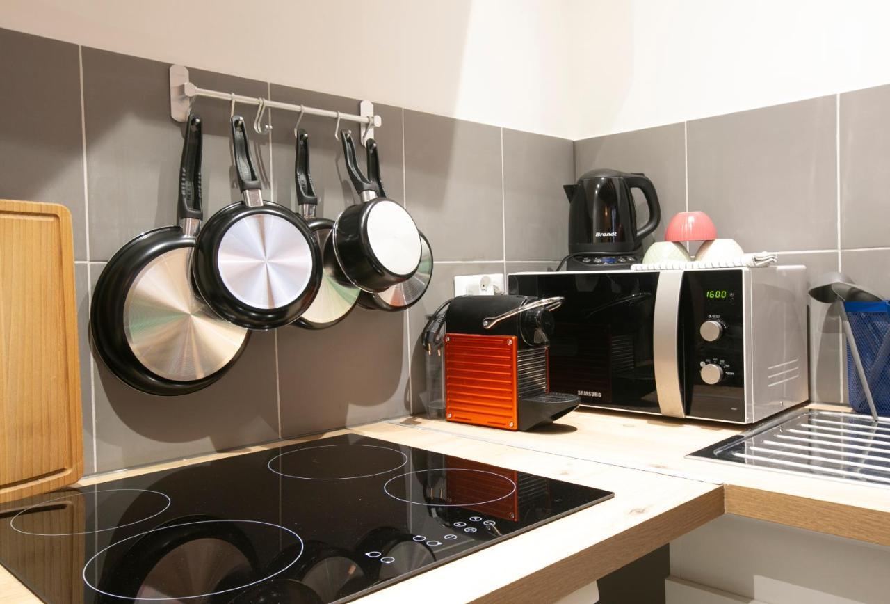 Authentic Apartment In Center Of Parisian Marais Экстерьер фото